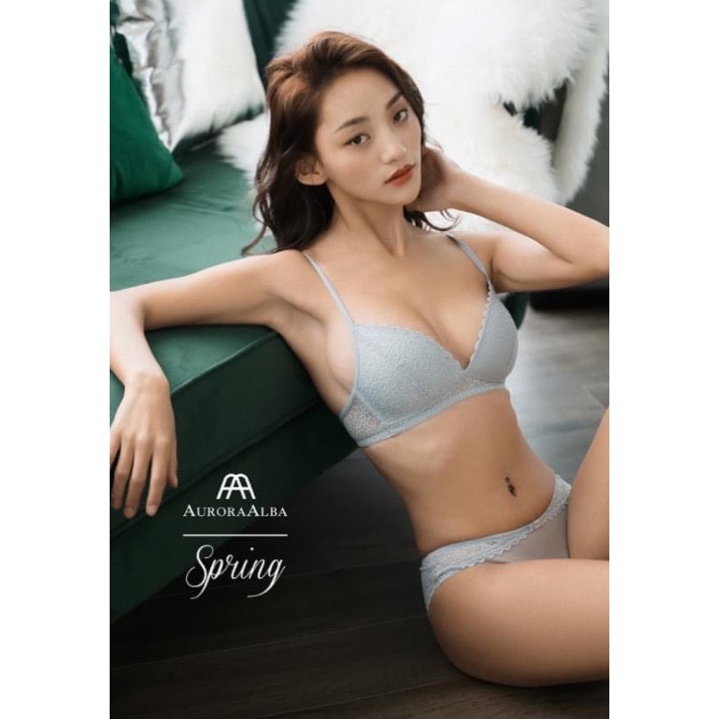 ÁO LÓT NỮ ĐÚC REN ĐỆM MỎNG KHÔNG GỌNG DÂY KÉP SEXY