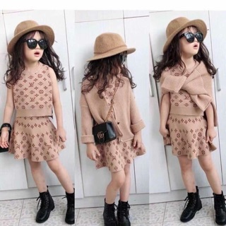 Sét đồ bé gái