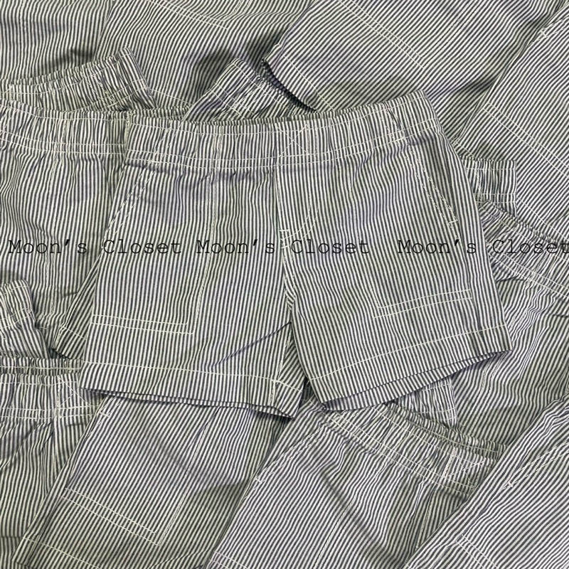 Quần short kẻ Carter xuất dư size 3m-3y (form to 6-18kg)