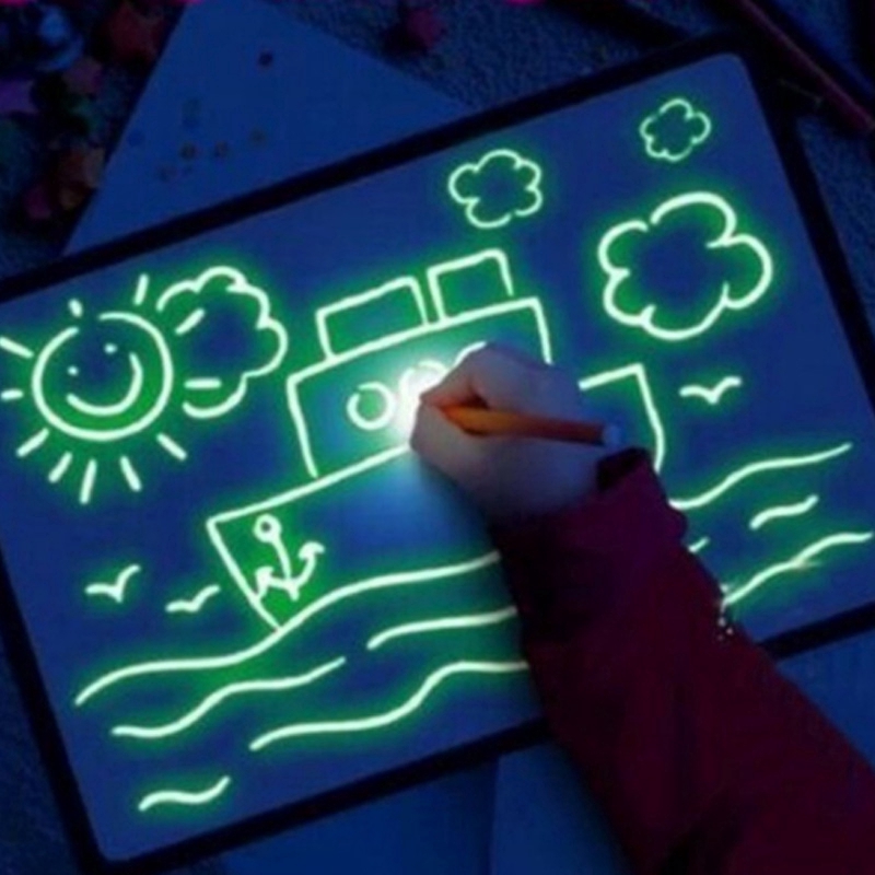 Đồ chơi bảng vẽ phát sáng cho bé