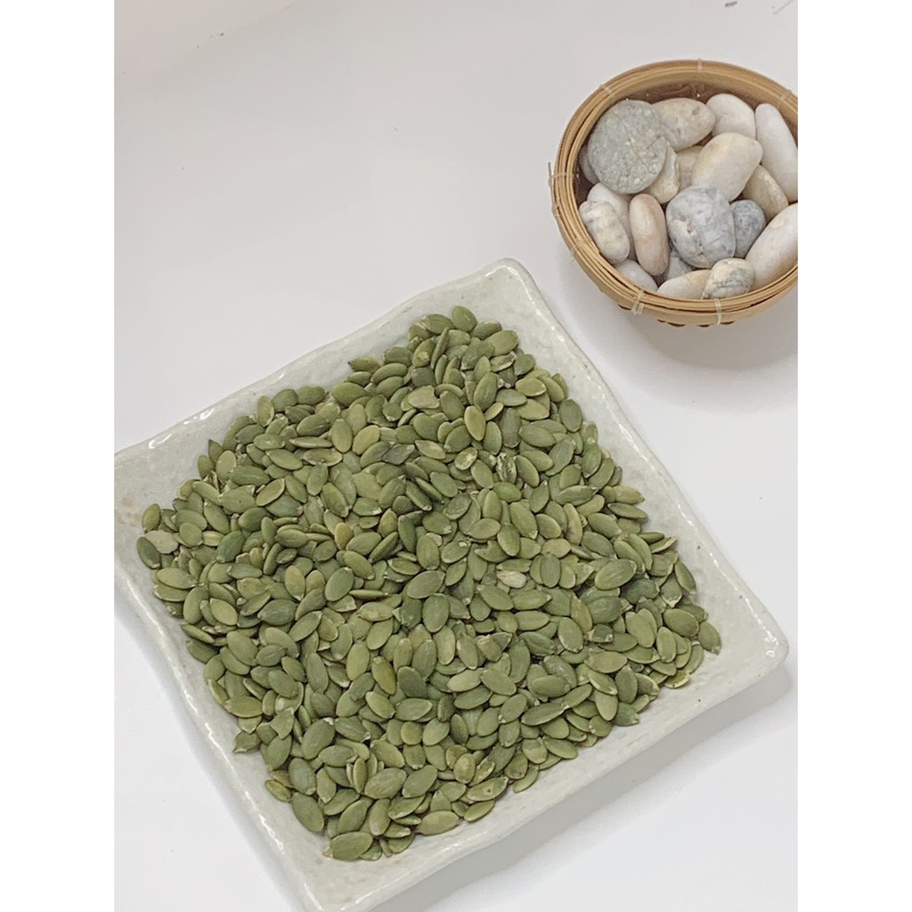 Hạt bí xanh Ấn Độ sống , chín chưa rang thơm ngon, chắc hạt