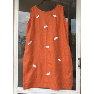 Đầm linen tưng premium thêu tay