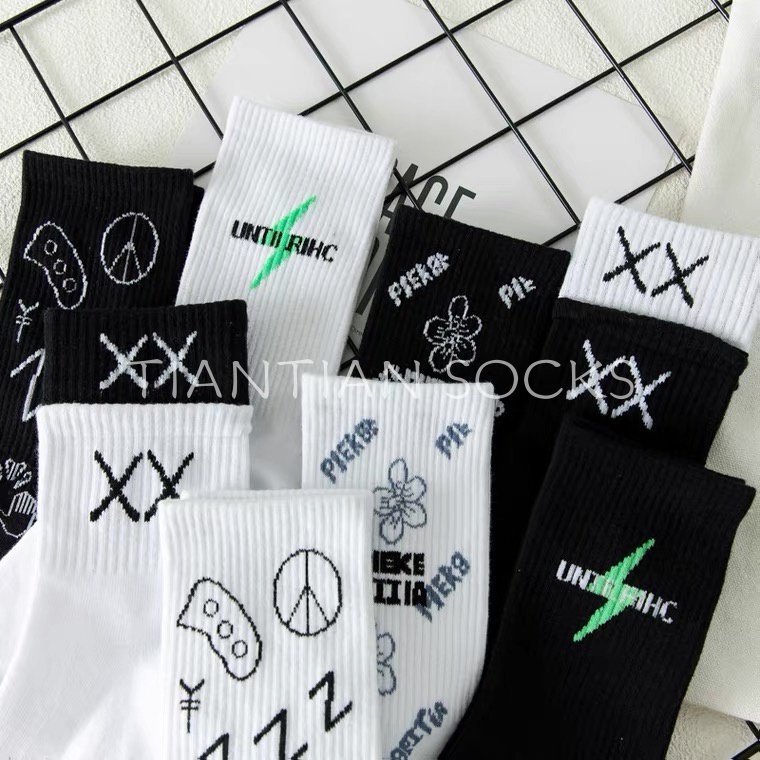 Vớ thể thao tất cotton nam nữ cổ cao phong cách hip hop cá tính cho cặp đôi