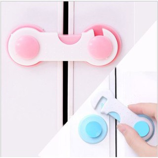 Dụng cụ khóa tủ an toàn cho bé