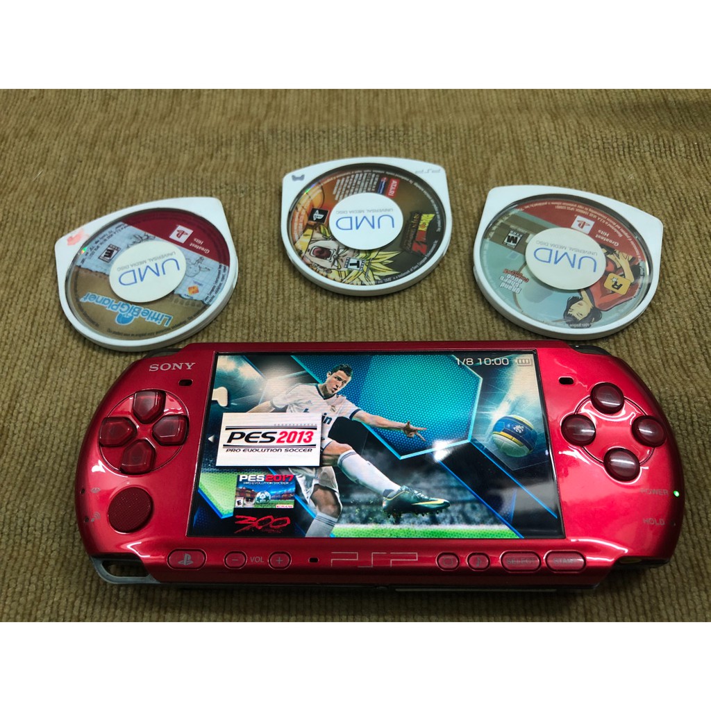 Máy PSP 3000 tặng thẻ nhớ 32GB 30 GAMES và 3 đĩa umd