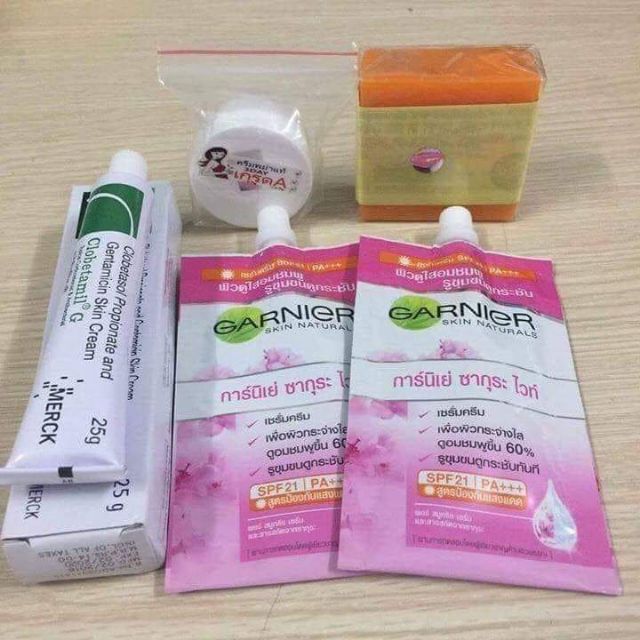 Thanh lý set 5 món có tem Clobetamil G
