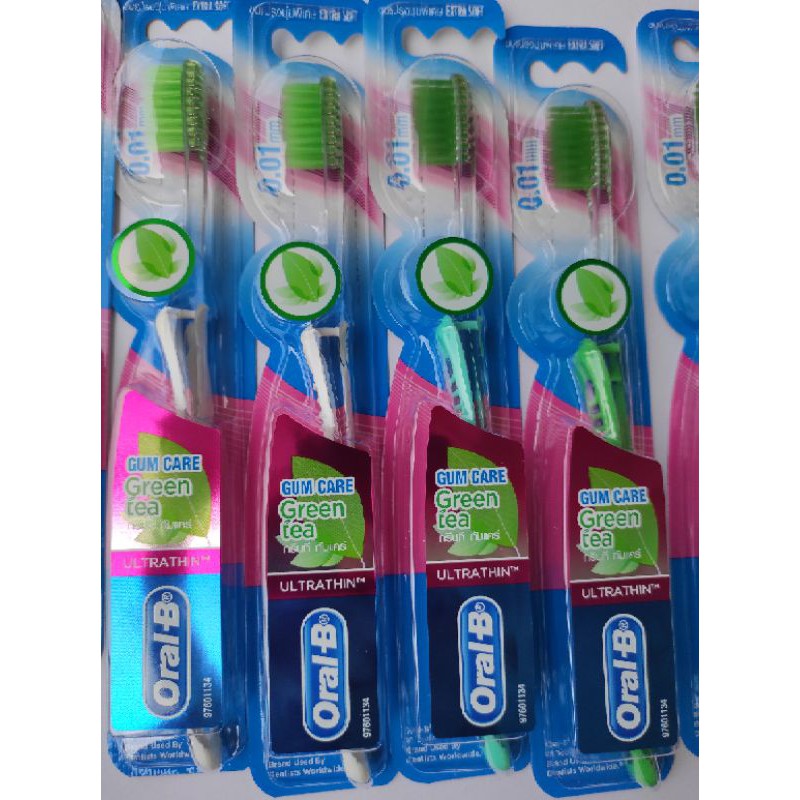 Bàn chải đánh răng Oral B Green tea với lông bàn chải siêu mềm