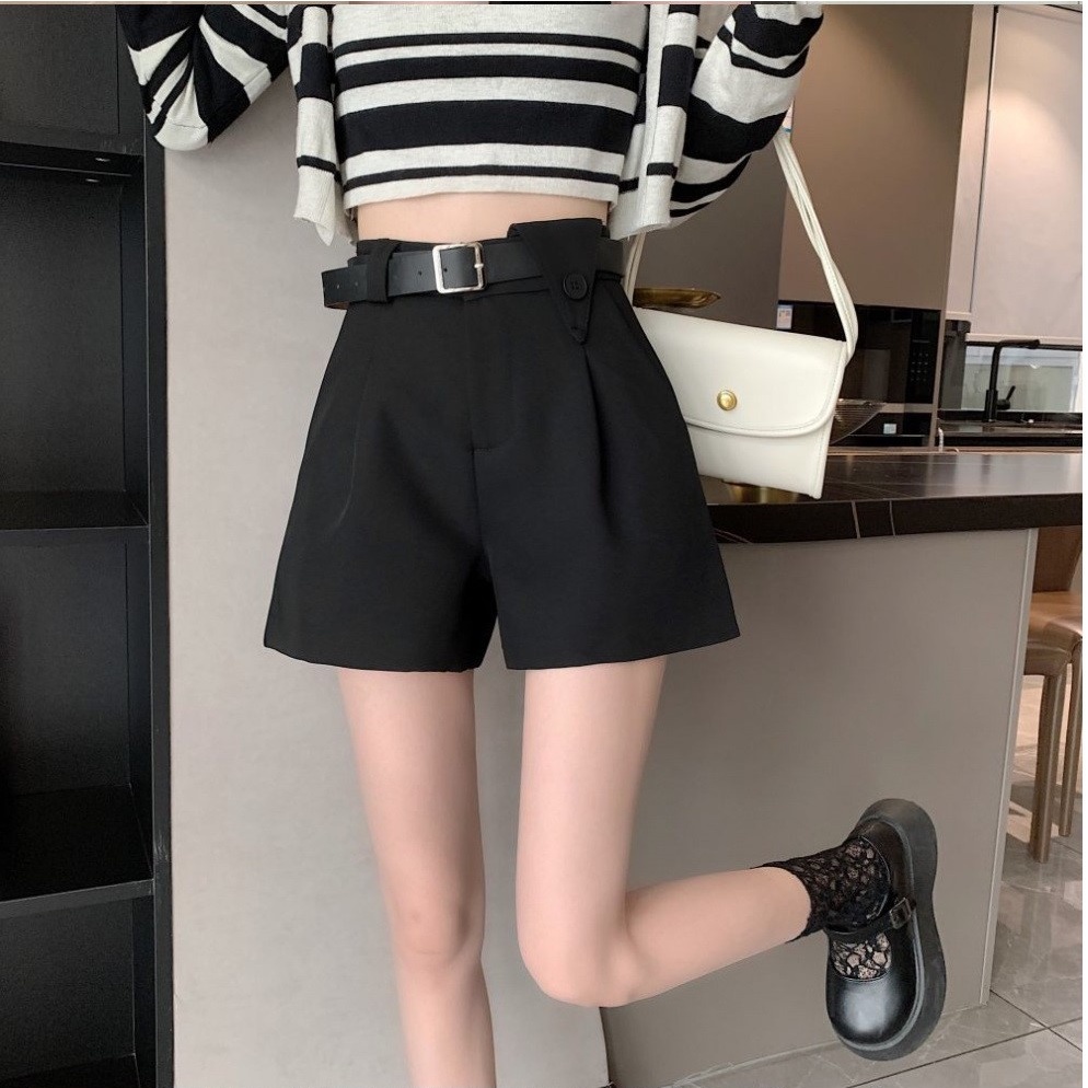 Quần short nữ cạp cao ống rộng lưng cao CHAT kèm đai cá tính Q307