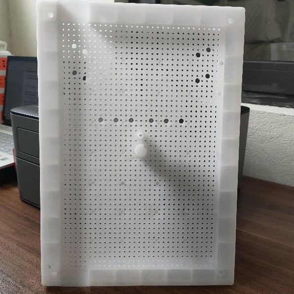 Bảng điện nhựa loại dày kích thước 24 x 34 x 2,3 cm