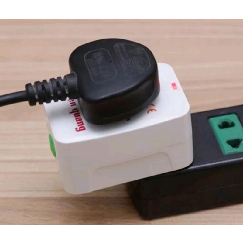 Ổ cắm du lịch ĐQ ESK TV01 - Màu trắng- chịu nhiệt - tự ngắt điện khi quá tải - hàng chính hãng Điện Quang bảo hành 1 năm