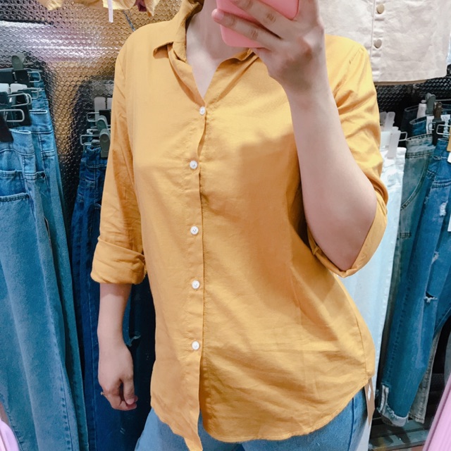 👉🏻 Áo sơ mi trơn về 3 màu trắng, vàng, cam đất. Freesize