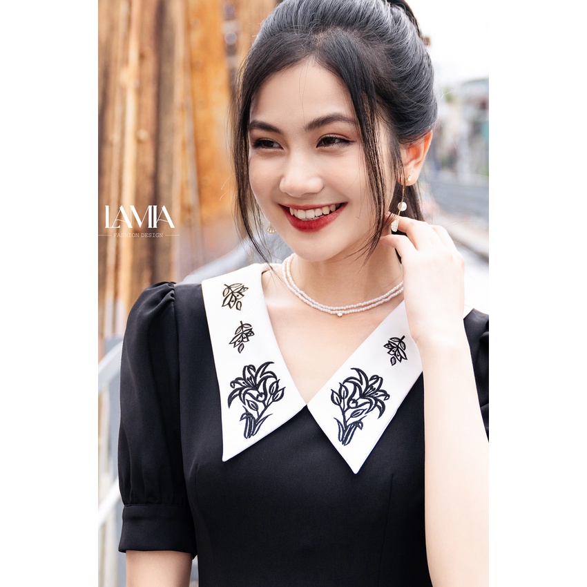 Váy nữ hè Lamia Design LD127 màu đen vạt thêu hoa hồng đen