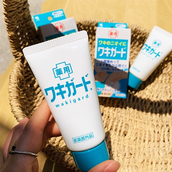 Gel Khử Mùi Kobayashi Waki Guard Underarm Antiperspirant 50g Nhật Bản