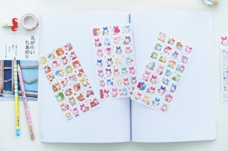 Bộ sticker 6 tấm thỏ quàng khăn