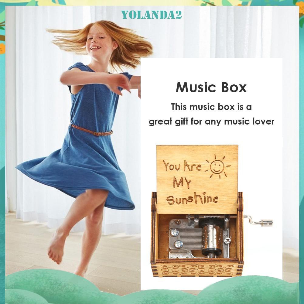 Hộp Nhạc Bằng Gỗ Khắc Họa Tiết Cổ Điển