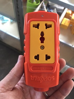 Ổ CẮM 2 LỖ SOPOKA CHỊU VA ĐẬP