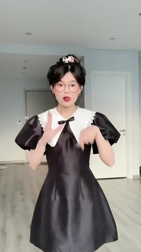 [ CLAY ] Suvy Dress - Váy nữ thiết kế tafta tay bồng cổ nơ tiểu thư sang chảnh có bigsize | BigBuy360 - bigbuy360.vn