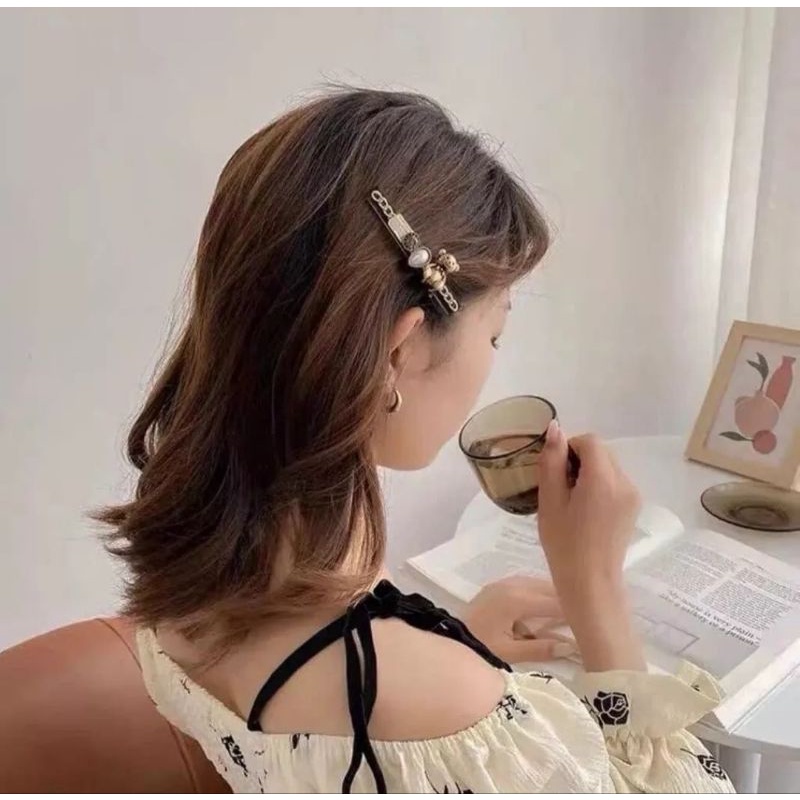 Kẹp tóc hoa đính đá và hạt châu thời trang