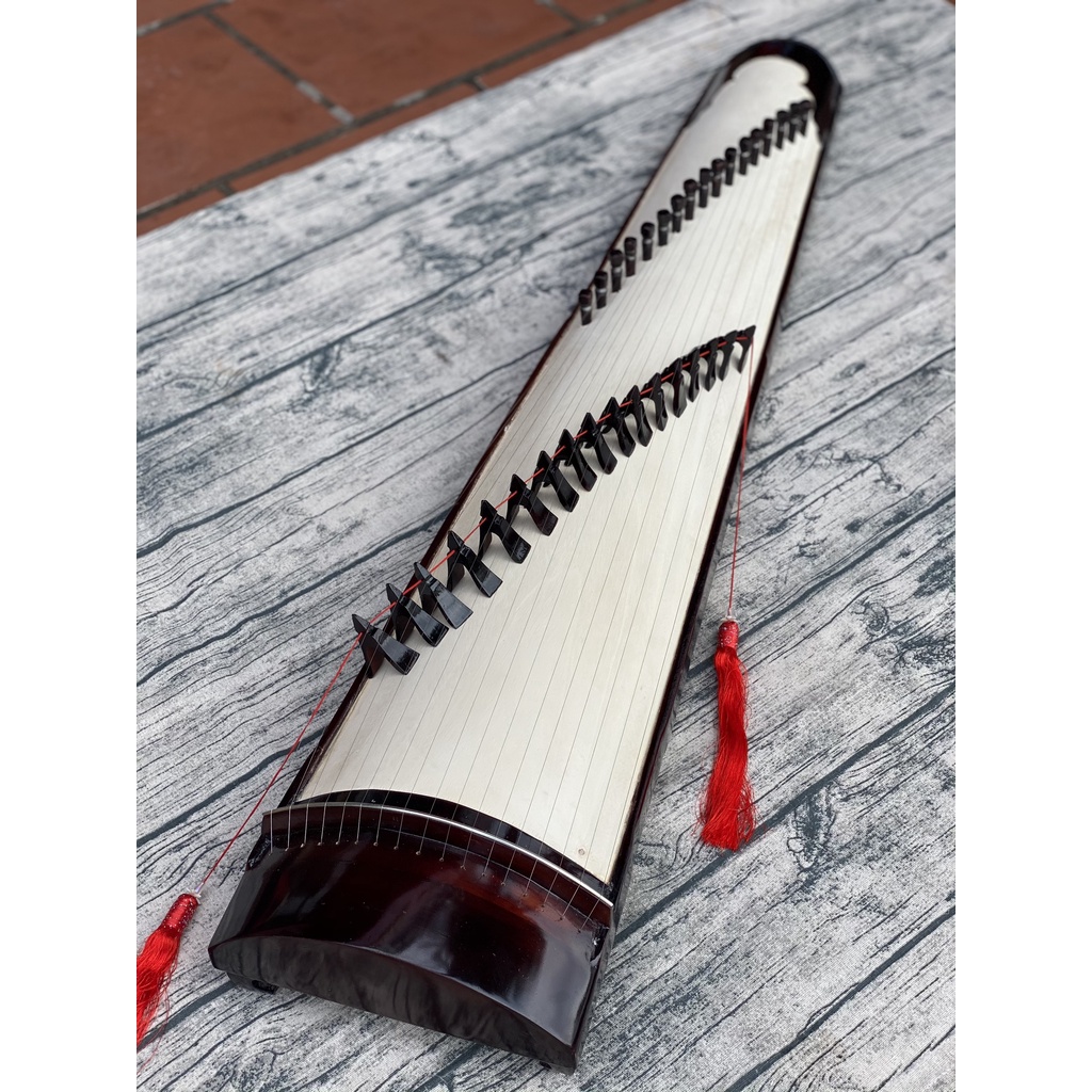 Đàn tranh 17 dây kích thước 116 x 26 x 10 cm