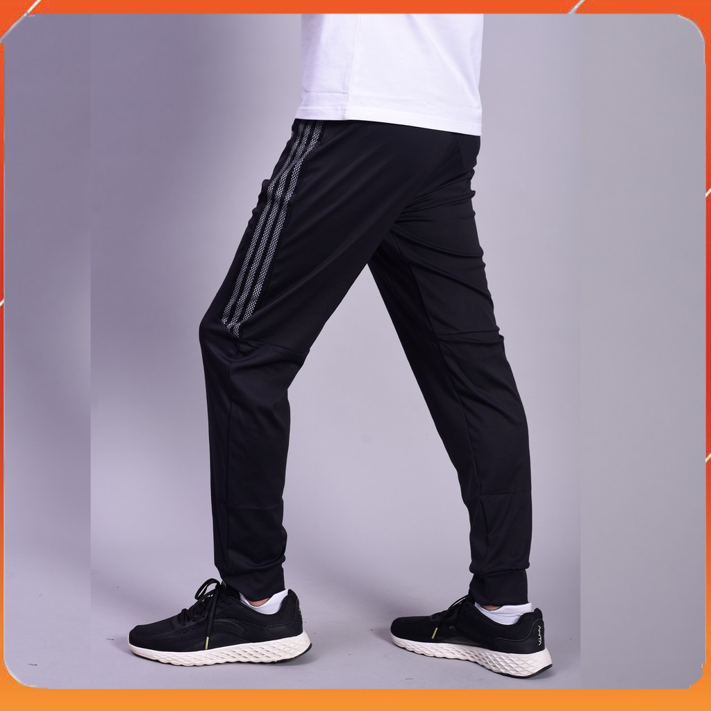 Quần Jogger Nam 3 Sọc Lửng Phối Lưới Tinh Tế, Ống Bo Phong Cách Thể Thao | BigBuy360 - bigbuy360.vn
