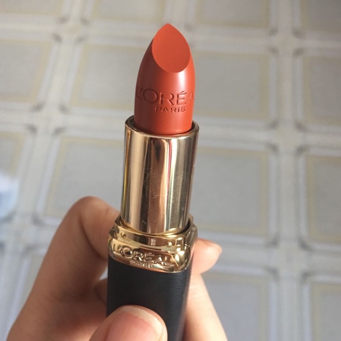 Son Lì Mịn Môi L'Oreal Color Riche Moist Matte 300 Flaming Cloud 3.7G 3/2022