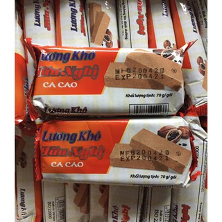 Lương khô Hữa Nghị thùng 100 gói x70g