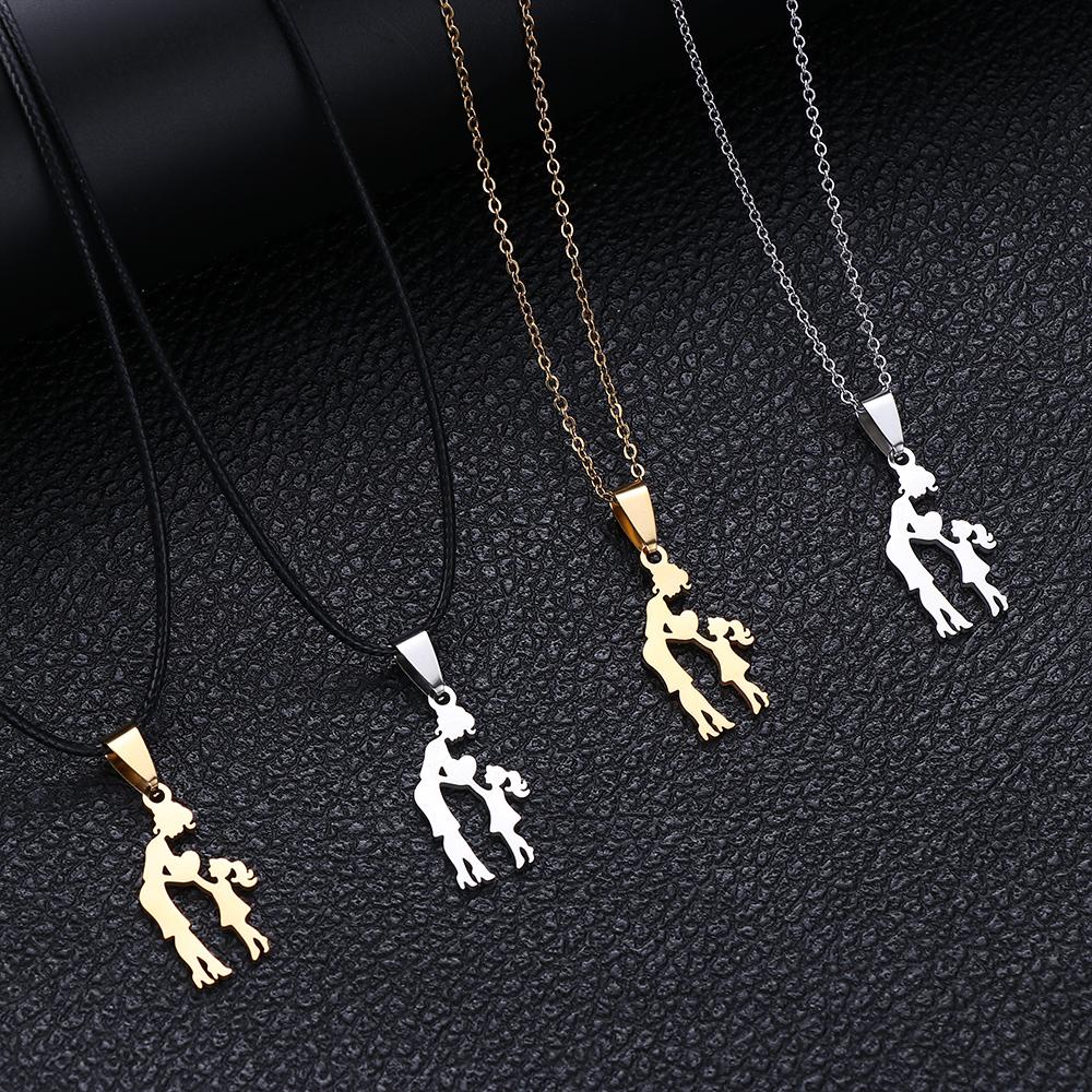 Vòng cổ Mặt Khắc Chữ Cho Mẹ Và Con Gái|Vòng cổ Da Mặt Kim Loại Khắc Chữ Mom