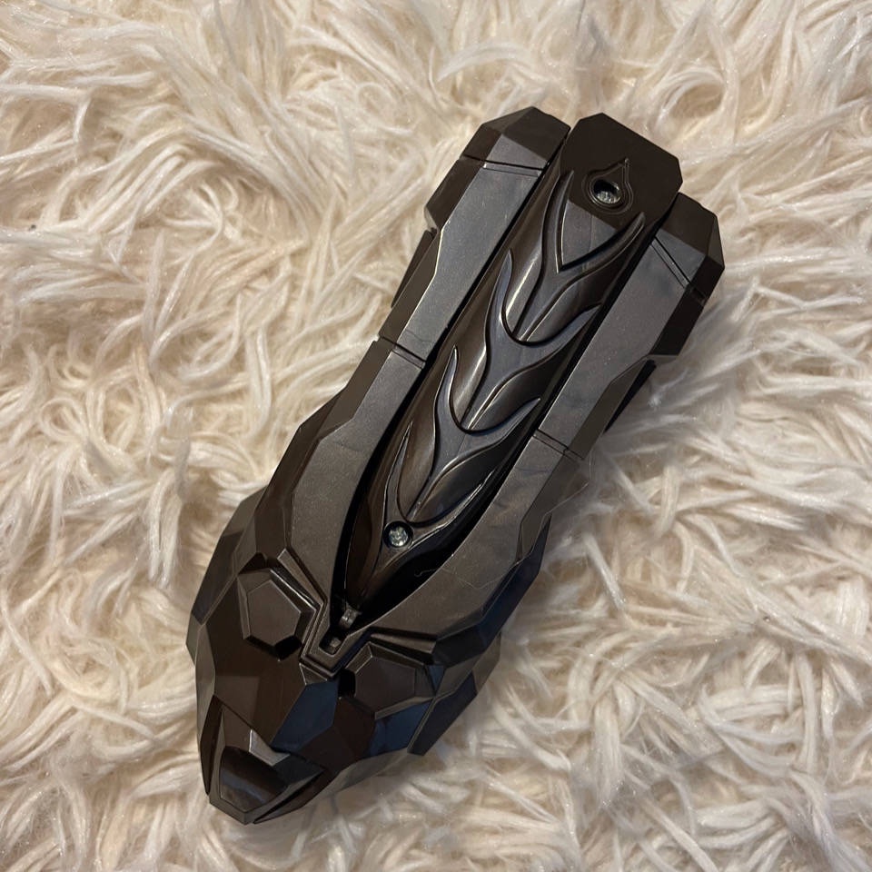 Đồ Chơi Siêu Nhân。Tiga Ultraman。 Ultraman Đồ Chơi robot Biến Hình Có Đèn Và Âm Thanh Độc Đáo Cho Bé