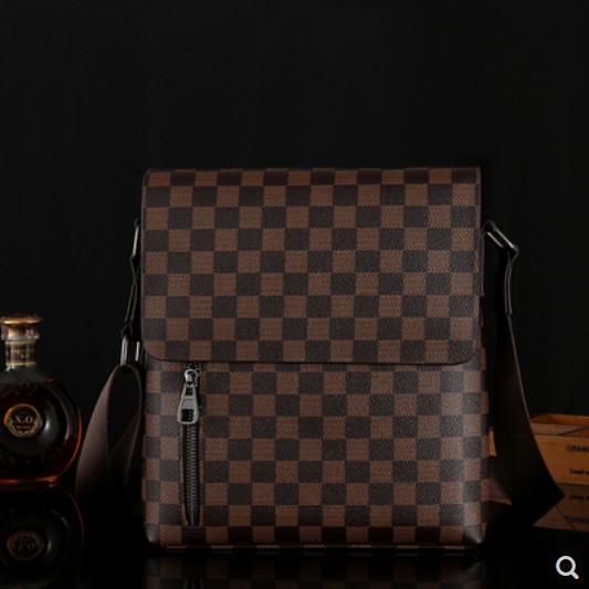 Túi đeo chéo da nam thời trang BEE GEE UV1