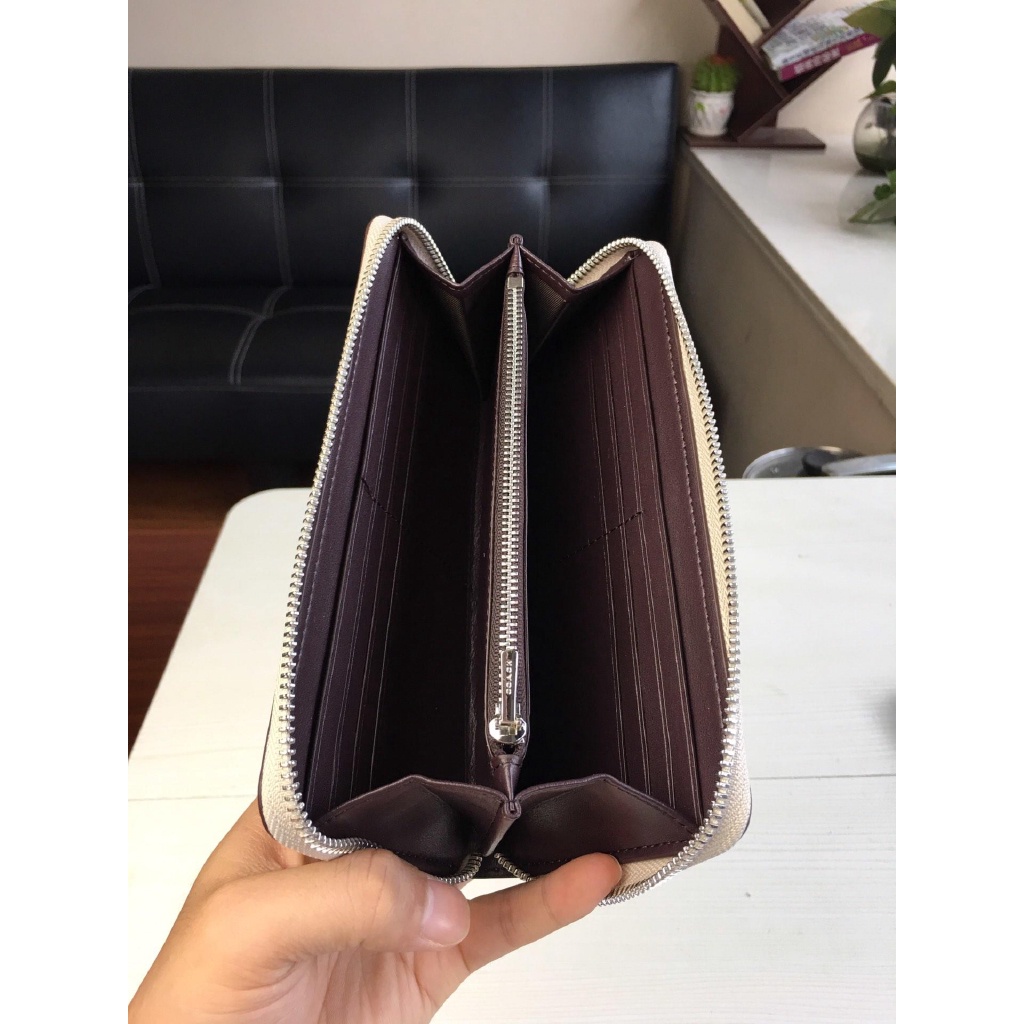 COACH Ví Dài Thêu Hình Chuột Mickey Dễ Thương F31350 F29380