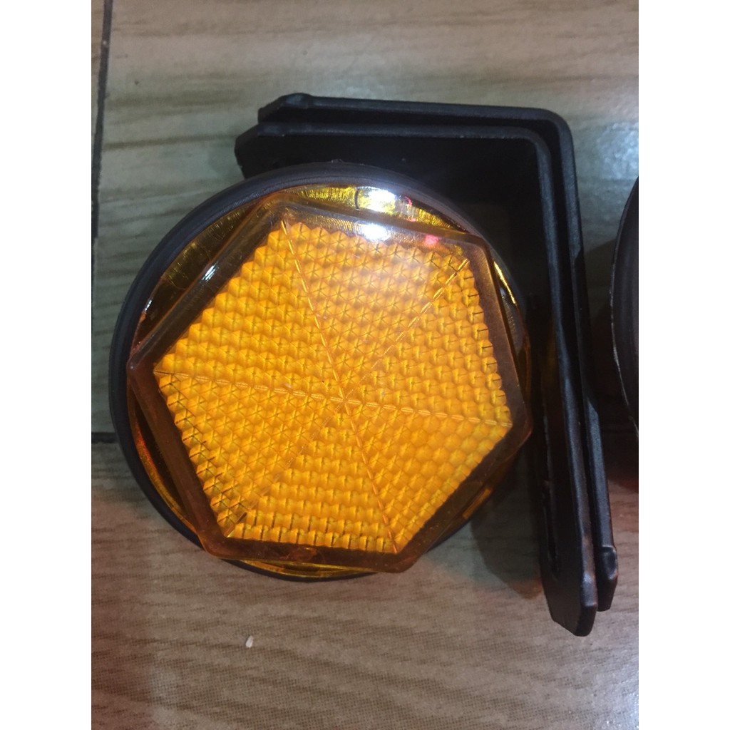 Mắt mèo Lục giác  gắn biển số