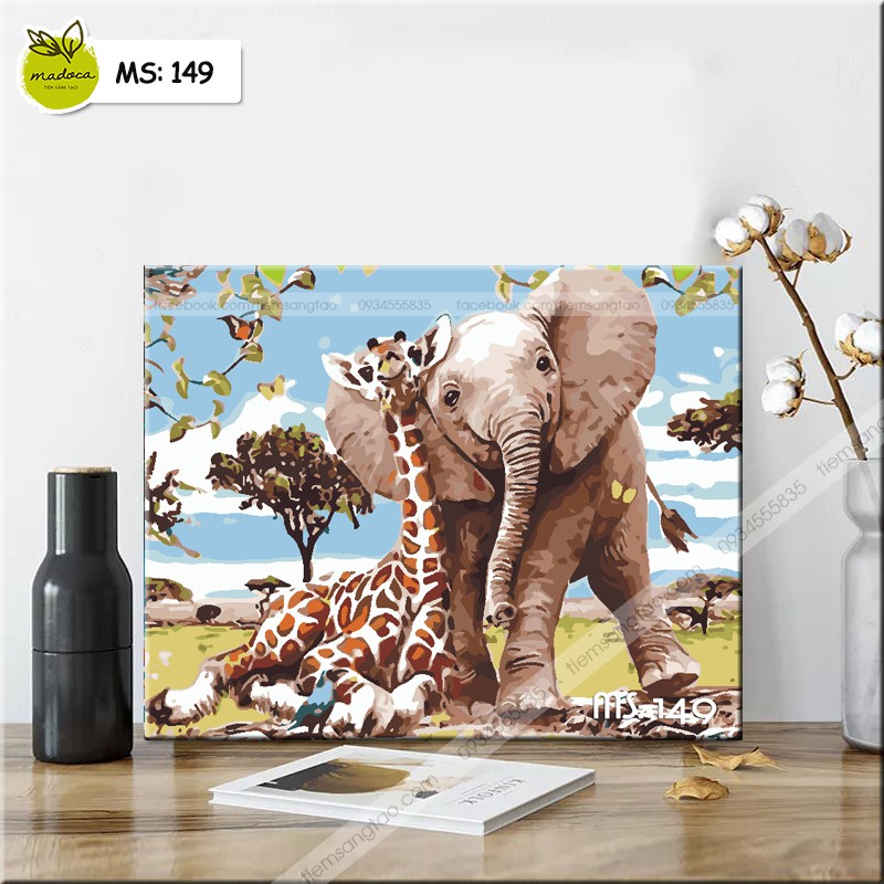 Tranh tô màu 40x50cm có khung Voi và Hươu T149