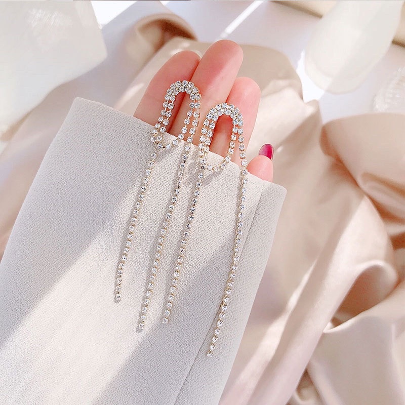 bông tai thả dài đính đá, khuyên tai dáng dài phong cách hàn quốc