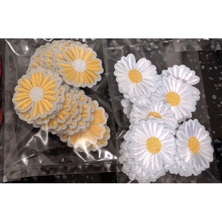 Hoa cúc thêu ủi 4cm