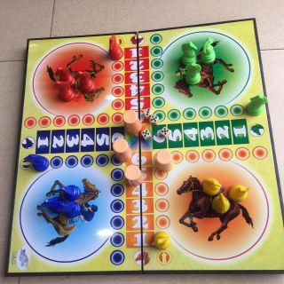 Cờ cá ngựa lớn