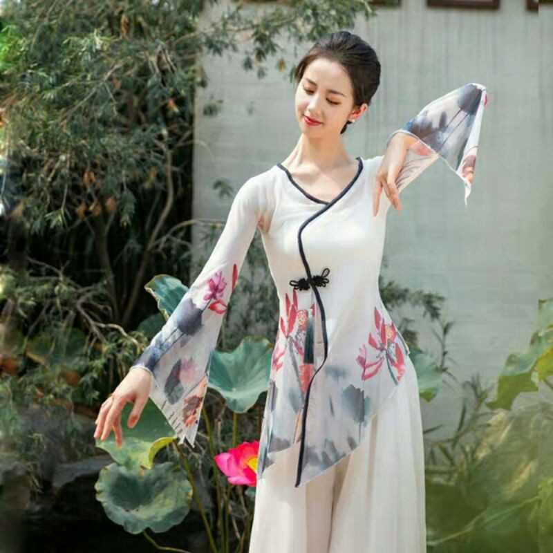 Áo múa cổ trang xẻ tay gắn tua rua A44