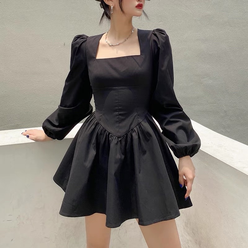 Đầm cổ vuông tay phồng  H1