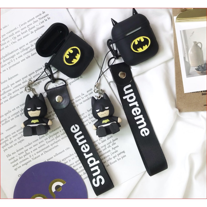 Sale 70% Vỏ silicone bảo vệ hộp đựng tai nghe Airpods 1/2 họa tiết Batman có dây đeo, Black Giá gốc 113,000 đ - 91B89