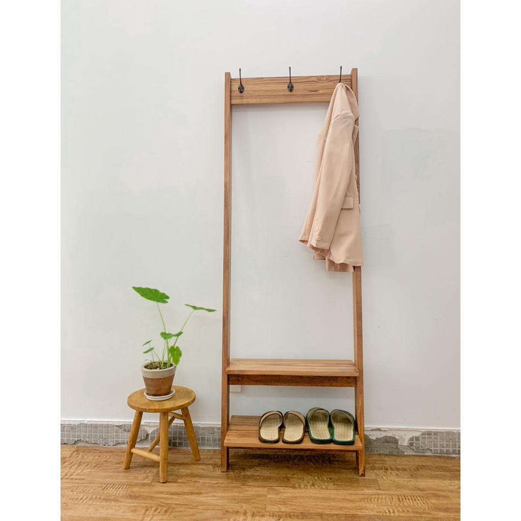 Kệ gỗ đứng trang trí vintage, kệ dựng tường gồm hai tầng để giày/cây cảnh, có thanh móc đồ tiện dụng