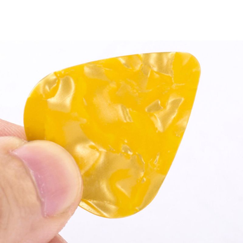 Bộ 50 Miếng Gảy Đàn Guitar Bằng Nhựa Nhiều Màu Sắc Khác Nhau Kèm 3 Miếng Gảy Đàn