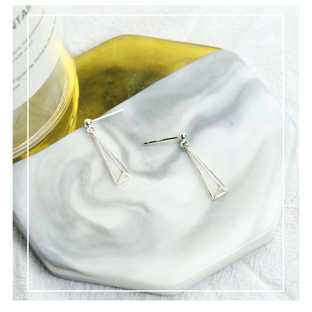 Bông Tai Hình Tam Giác Phong Cách Hàn Quốc Và Nhật Bản A317