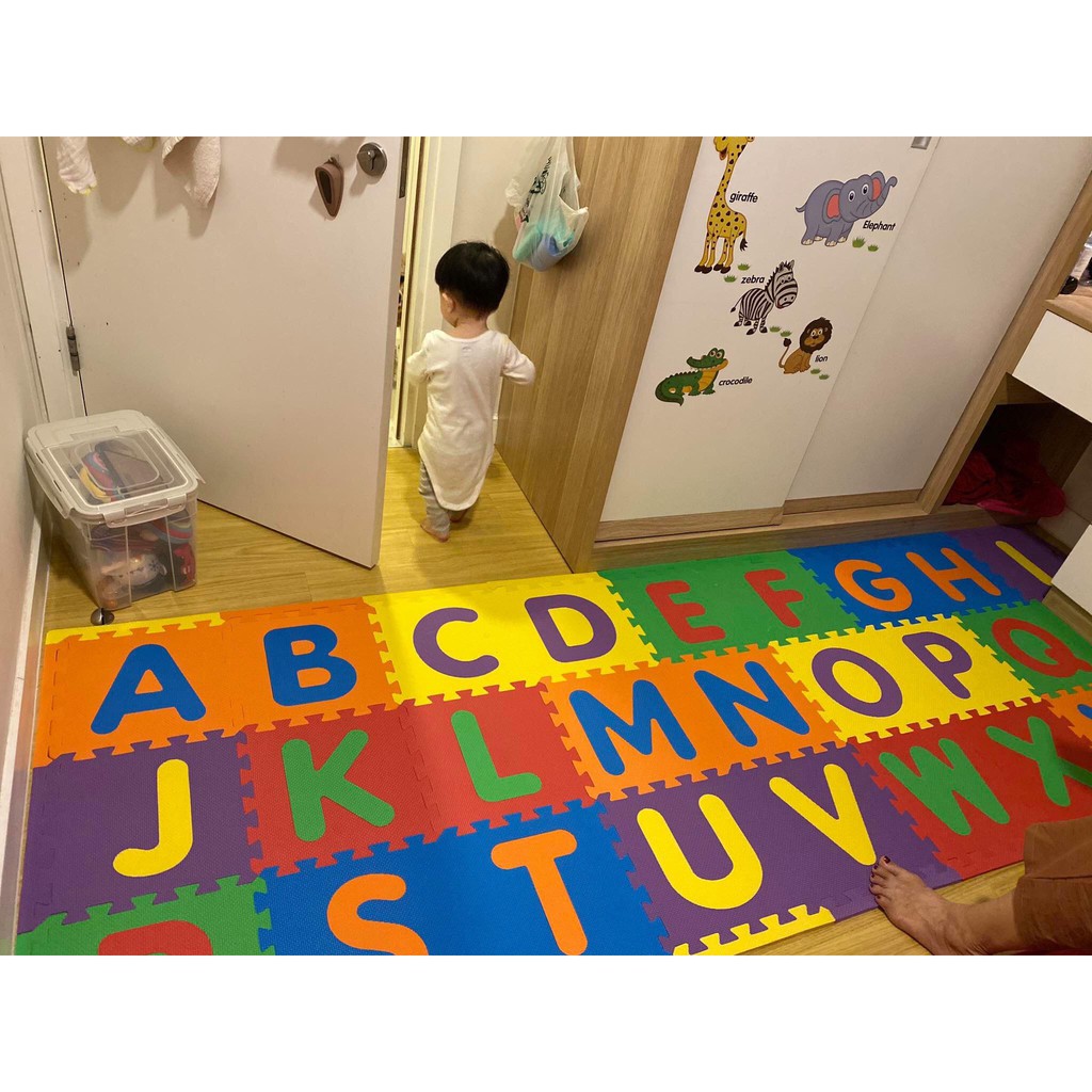 Thảm Xốp Cho Bé Smile Puzzle - Chữ Cái - Viền Ngoài - Không Mùi - Tiêu Chuẩn Châu Âu (26 Miếng）