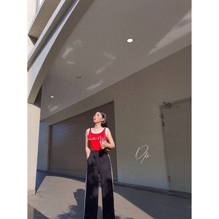 Áo Croptop viền chữ đỏ & xanh neon