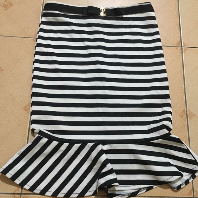 Váy/áo/quần/sét đồng giá 50k