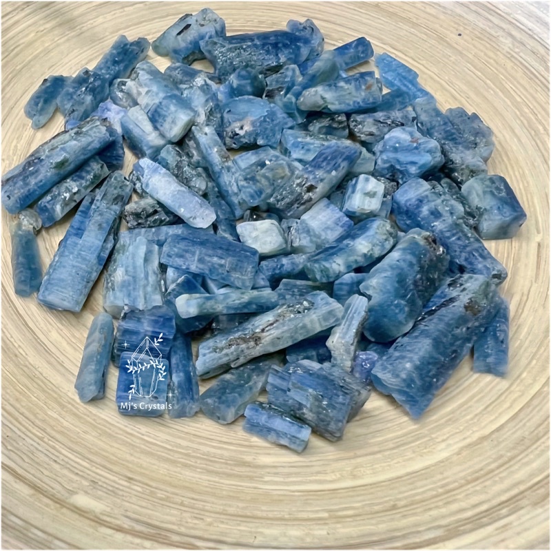 Đ𝘢́ 𝘵𝘩𝘰̂ 𝘒𝘺𝘢𝘯𝘪𝘵𝘦 𝘮𝘢̀𝘶 𝘹𝘢𝘯𝘩 đ𝘦̣𝘱, 𝘴𝘶̛𝘶 𝘵𝘢̂̀𝘮, 𝘭𝘢̀𝘮 𝘩𝘢𝘯𝘥𝘮𝘢𝘥𝘦, 𝘳𝘦𝘪𝘬𝘪, 𝘵𝘩𝘢𝘯𝘩 𝘵𝘢̂̉𝘺, 𝘵𝘩𝘪𝘦̂̀𝘯 đ𝘪̣𝘯𝘩