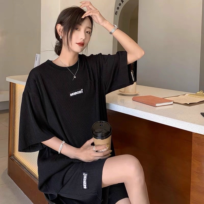 Bộ Đùi Tăm Thêu Ngực Form Rộng Unisex Chất Tăm Tàu Siêu Xịn Kiểu Dáng Nam Nữ Mặc Đôi Nhóm Phong Cách Ulzzang Hàn Quốc