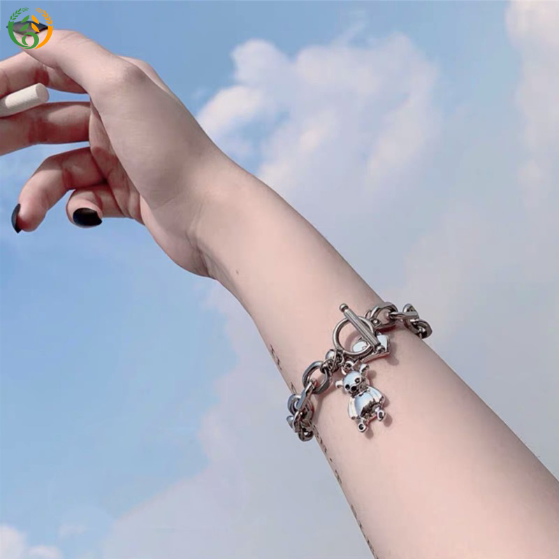 Vòng Đeo Tay Hình Gấu Phong Cách Hiphop Cá Tính