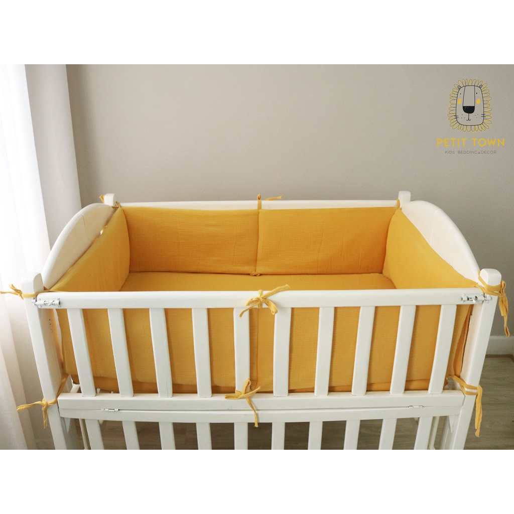 Quây cũi sơ sinh xô muslin chần bông Petit Town cho bé gái