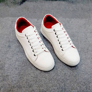 Giày sneaker bata nam trắng màu đen dã khâu full đế