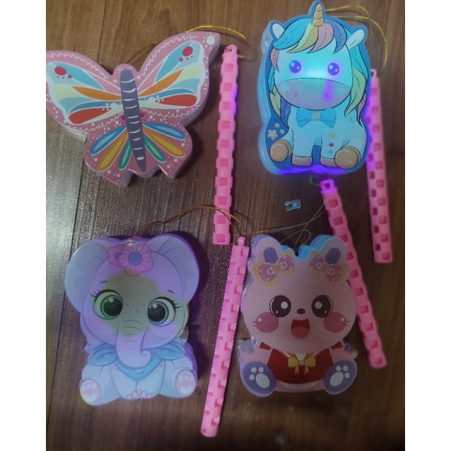 Lồng đèn nhựa các con vật ngộ nghĩnh cho bé rước trung thu